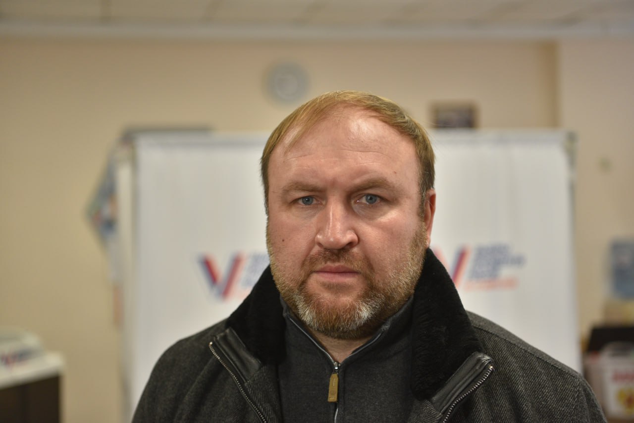 Школа 27 избирательный участок. Голосование в школе. Избирательный участок 1815 энгельс. Выставки по выборам в единый день голосования. Избирательный участок в школе.